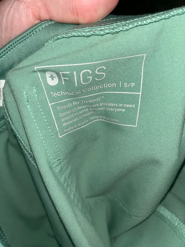 FIGS Scrub Set Jogger pants - Image 3