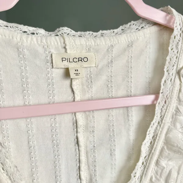 Pilcro Eyelet Ruffle Tank XS - Image 4