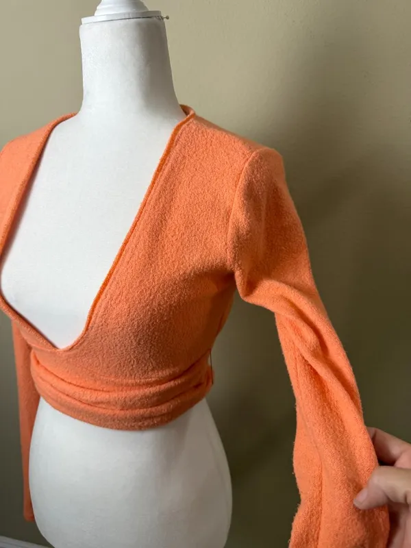 Urban Outfitters Out from Under Super Soft Tie Wrap Sweater Top Size Small - Image 2
