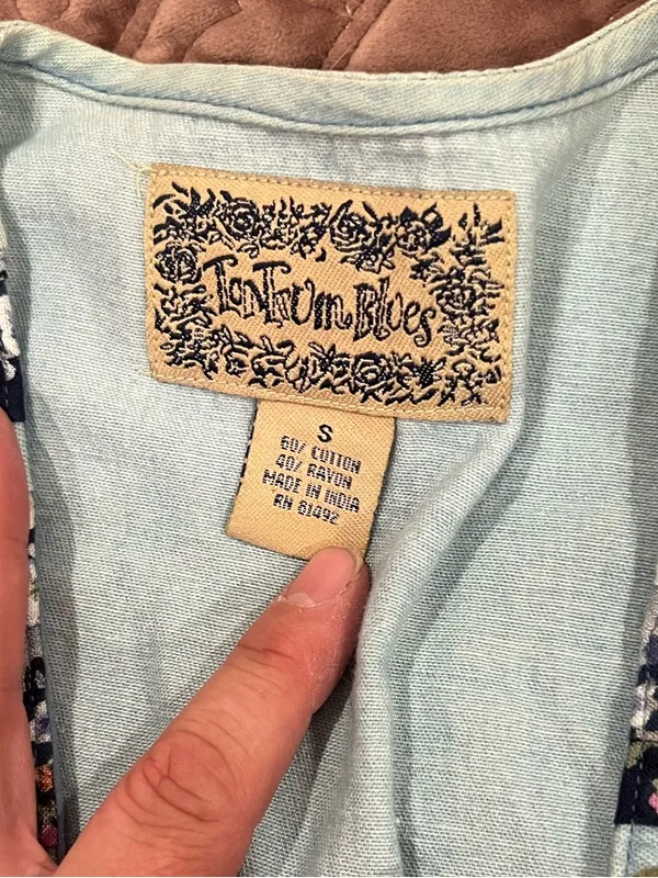 Johnny Was Pale Blue Floral Patchwork Open Vest - Image 3