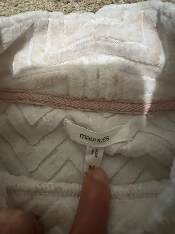 Maurices‎ Quilted Jacket in Soft Pink Trim and Cream Body - Image 3