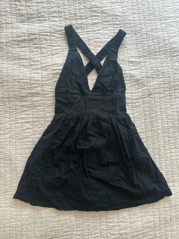 Abercrombie & Fitch Black V-neck Skort Dress - Image 3