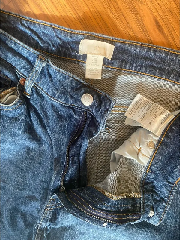 H&M Medium Wash Jeans - Image 2