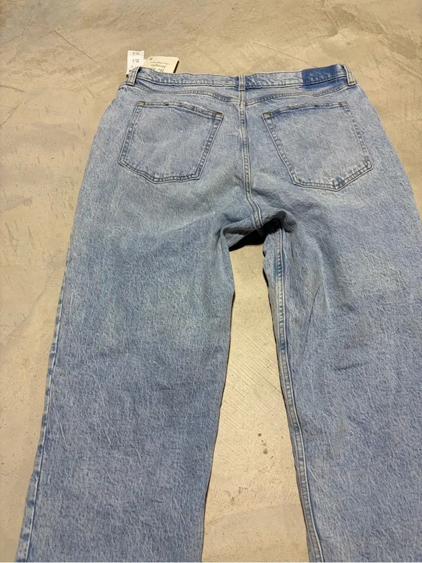 Abercrombie & fitch 90s straight Light Wash Leg ultra high rise Jeans 18L - Image 11