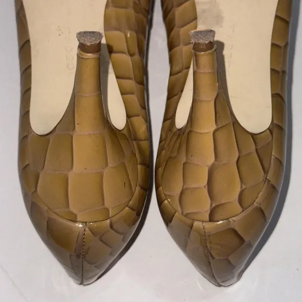 BCBG Girls‎ Tan Old Money Timeless Classic Leather Snake Skin Pumps Heels Size 7 - Image 5
