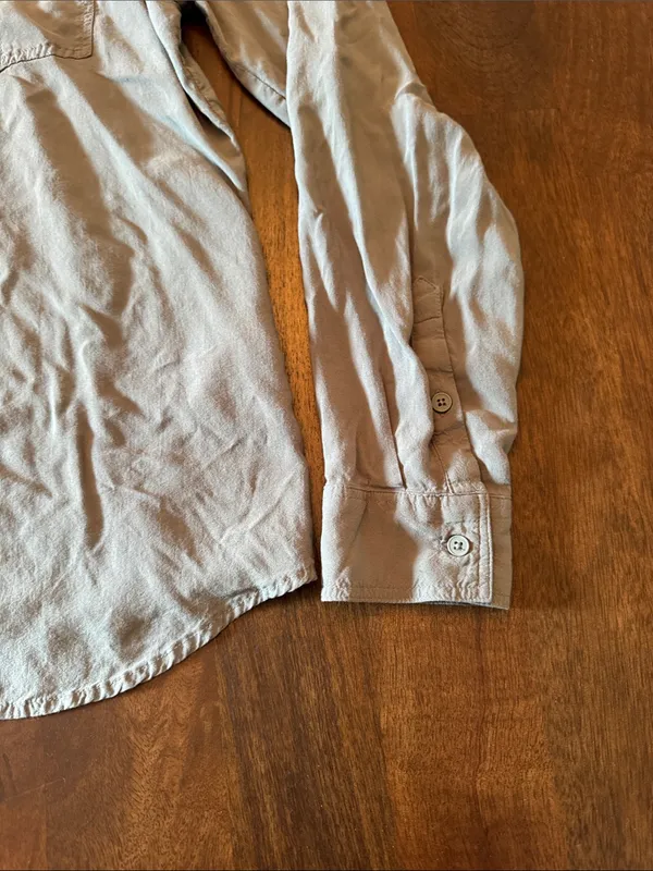 Banana Republic Women's Button-Down Shirt in Grayish Green - Image 7