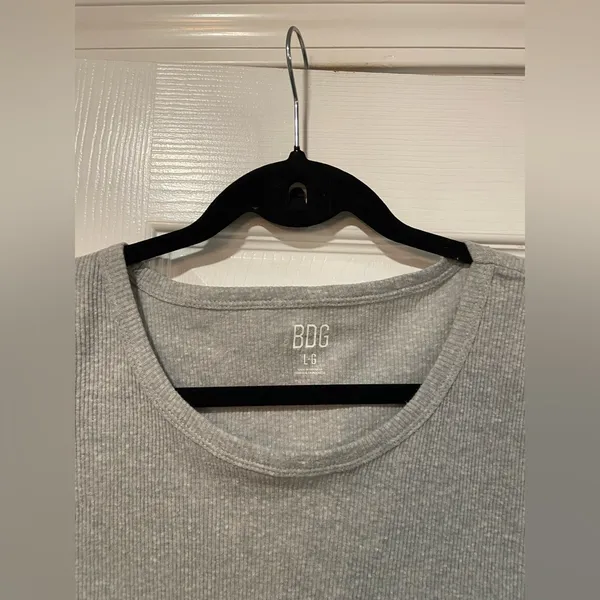 NWOT BDG Urban Outfitters Size L Gray Ribbed Stretch Long Sleeve Crop Top - Image 2