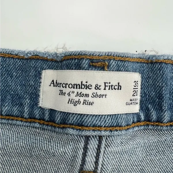 Abercrombie &e Fitch‎ The 4" Mom Short High Rise Jean shorts sz 20 - Image 3