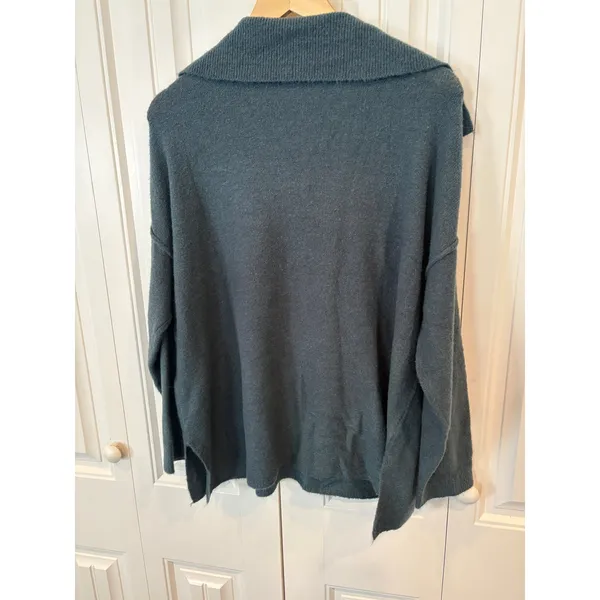 Easel Blue/Gray Sweater Top Size‎ Small - Image 2