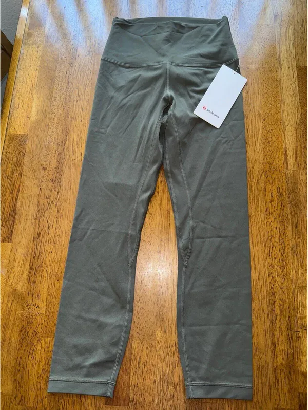 Lululemon Align High Rise 23” Army Green Size 4 NWT - Image 3