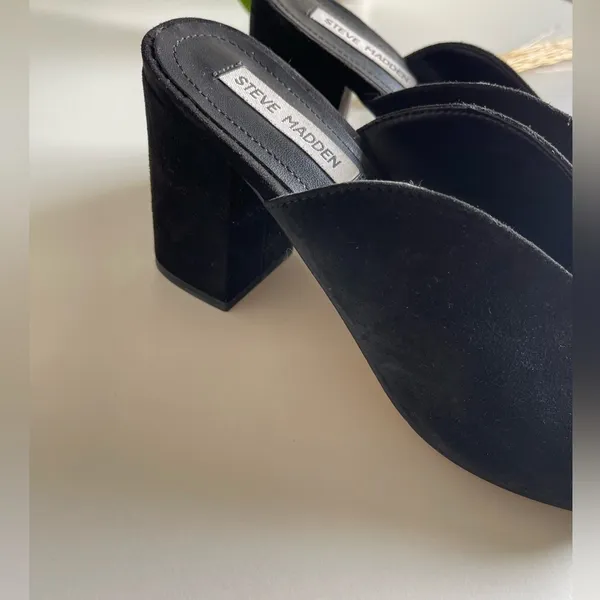 Steve Madden Chance black suede block heel slides sandals - Image 3