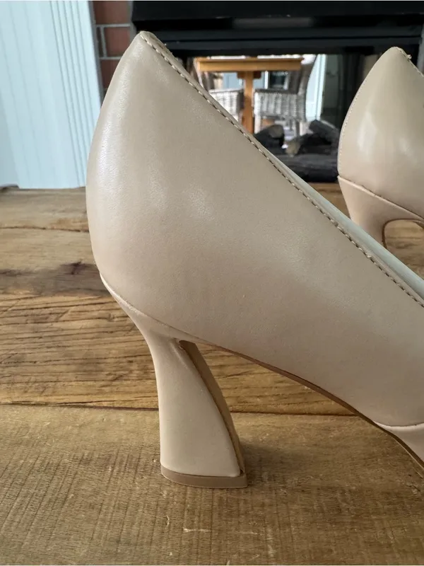 NEW IN BOX French Connection Nude Raven Pumps Flared Block Heel ~ size 10 - Image 12