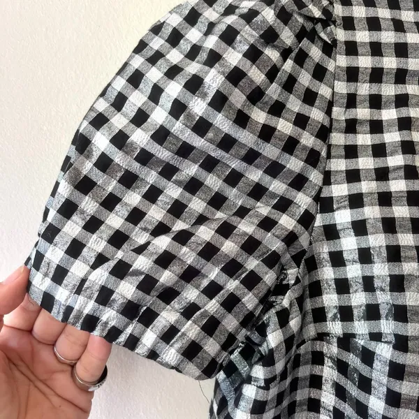 J. Crew‎ Sz M Gingham Metallic Puff Sleeve Blouse Top Lined Round Neck Pullover - Image 4