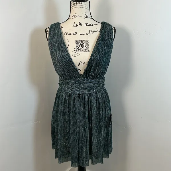NWT Lulus Ailey Gold and Teal Blue Skater Dess V Neck Sleeveless Party Cocktail‎ - Image 2