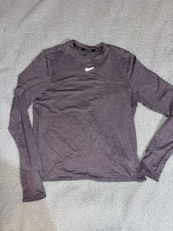 Nike Dri-Fit Long Sleeve - Image 2