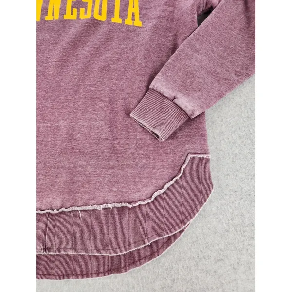 Women's SMALL Pressbox Minnesota Golden Gophers Vintage Wash Pullover Sweatshirt - Image 3