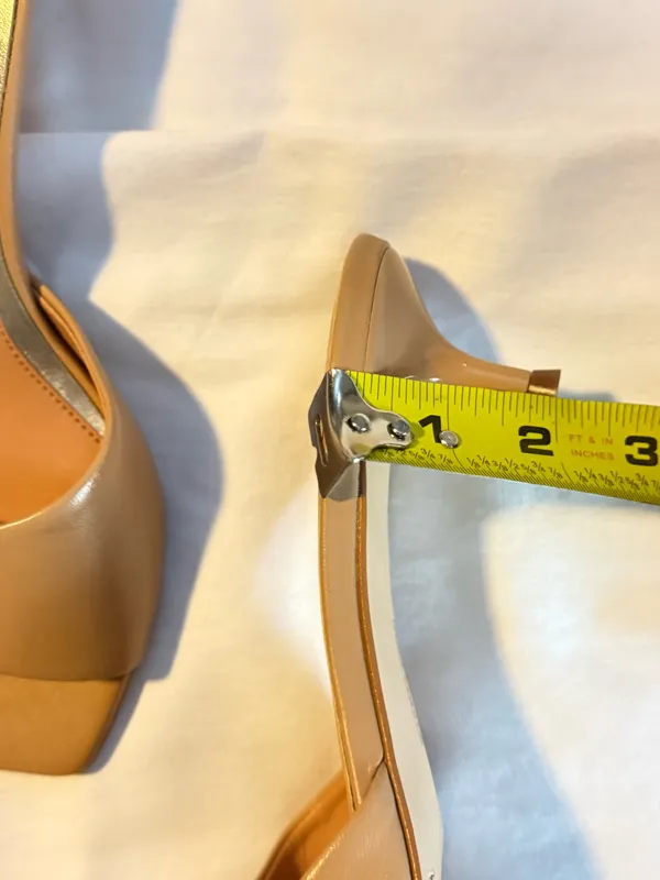 Vince Camuto Slip on Sandal low heel - Image 7