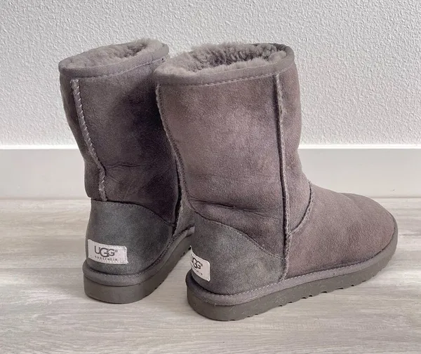 Australia Classic Short II Grey Women’s Boots - Image 3