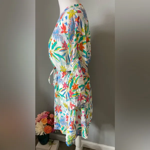 Amiani Tropical Botanical Print Mini Dress – Effortless Resort Wear Cover-Up - Image 3