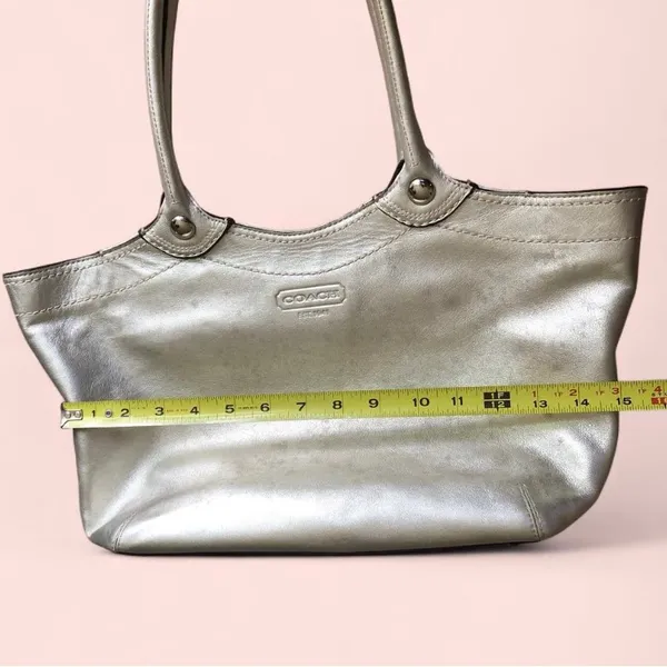 Coach Handbag Purse No# H0982-F14384 Silver metallic Bright colored inside - Image 10