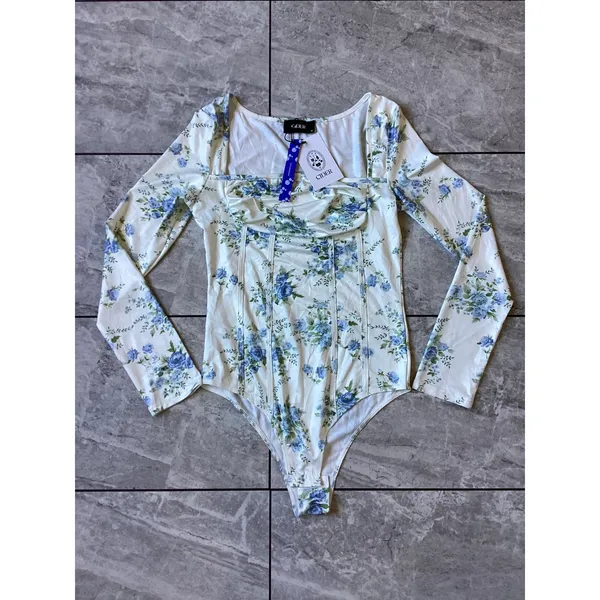 Cider Blue Floral Corset Style Long Sleeve Bodysuit Cream Size M NWT - Image 3