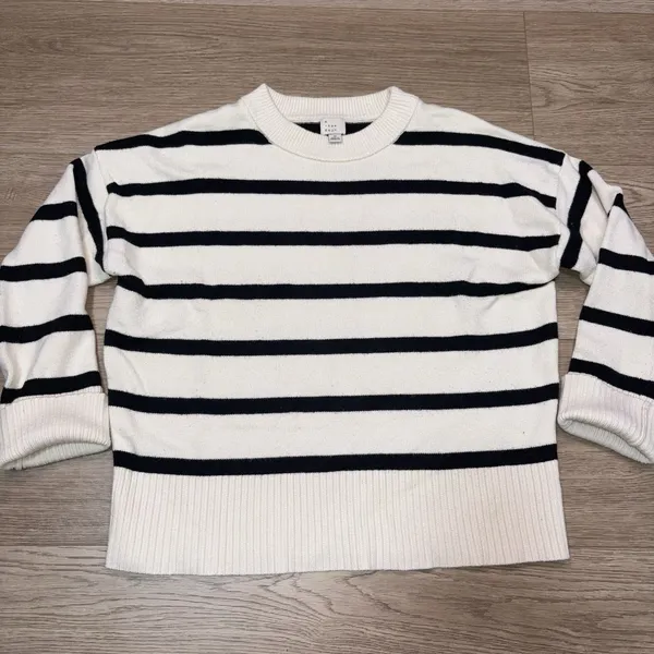 A New Day Women's Target Striped Sweater Size Medium - Image 11