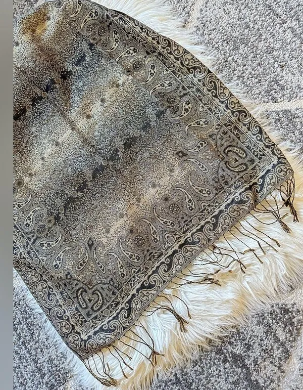 Soft patterned fringe scarf - Image 5