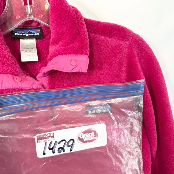 Patagonia XS Fleece Pullover Hot‎ Pink Gorpcore Preppy Maximalism Athleisure C - Image 10