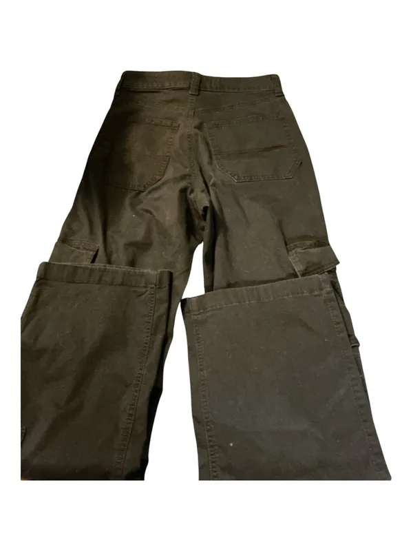 Hollister Ultra High-Rise Baggy Cargo Pants Black Womens Size 4L (27 Long, 32" Inseam) - Image 2