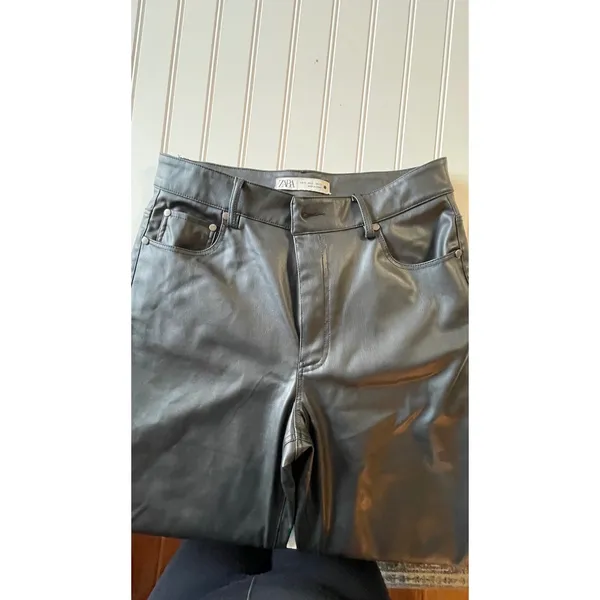 Zara Black Faux Leather Straight Leg Pants Womens Size 6‎ 5-Pocket Trousers - Image 7