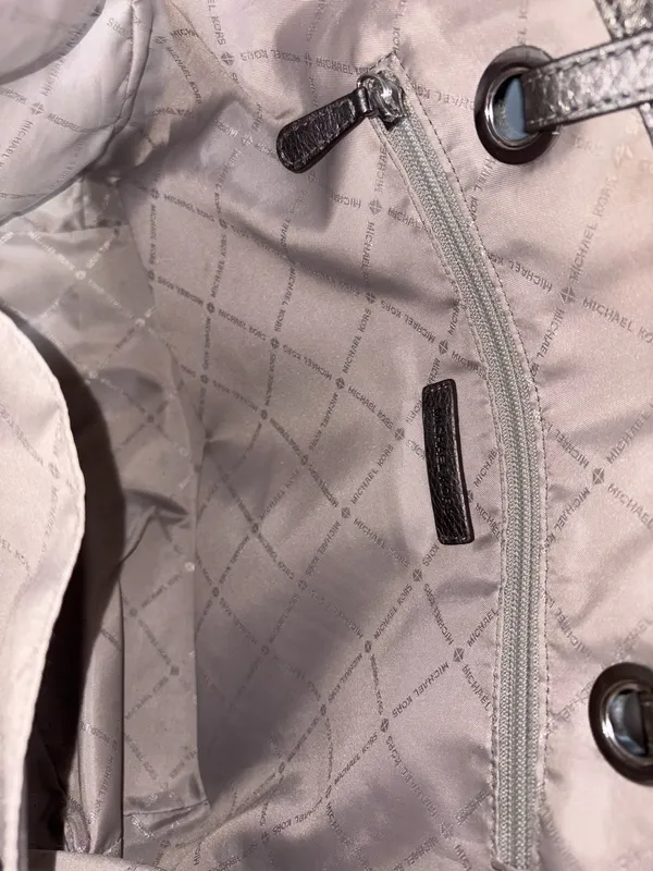 Michael Kors Tote Purse  - Image 4