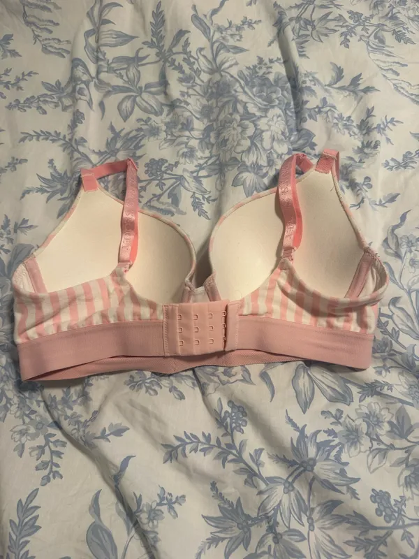 Victoria’s Secret bra - Image 2