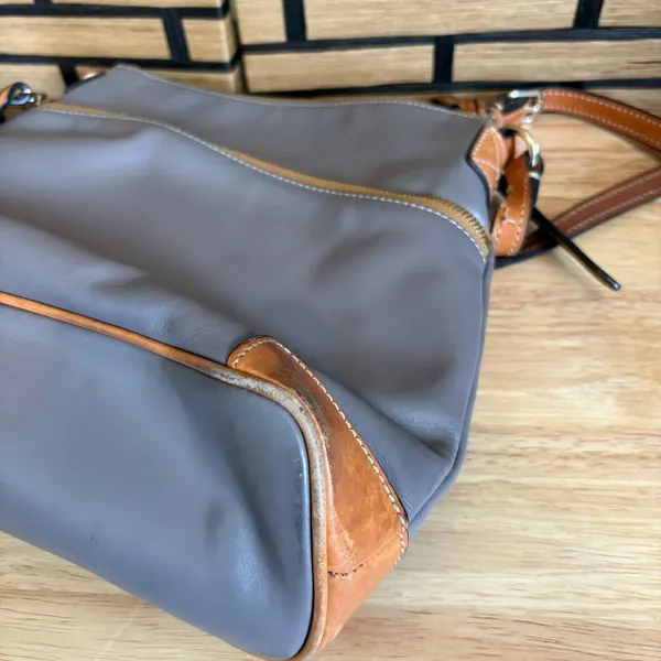 Dooney‎ & Bourke Gray Crossbody Purse - Image 8