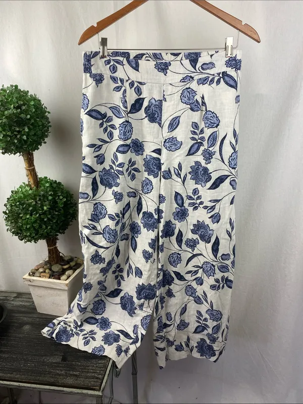 Ella Moss Linen Blend Blue & White Floral Print Casual Cropped Capri Pants M - Image 2
