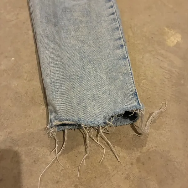 Old Navy Womens O.G. Straight High Rise‎ Light Wash Distressed Jeans Size 14 - Image 2
