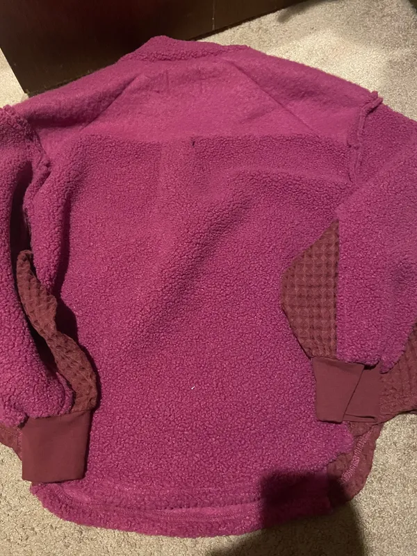 Urban Outfitters Sweatshirt - Image 3