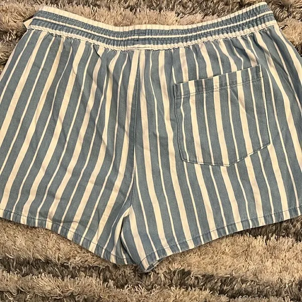 Aerie small striped cotton blue and white comfortable shorts - Image 3