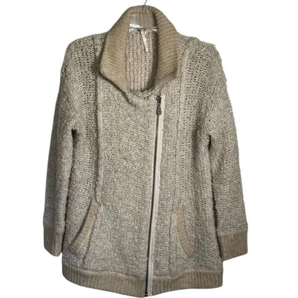 Free People Sz XS Oatmeal Boucle Jacket Fuzzy Cardigan Sweater - Image 2
