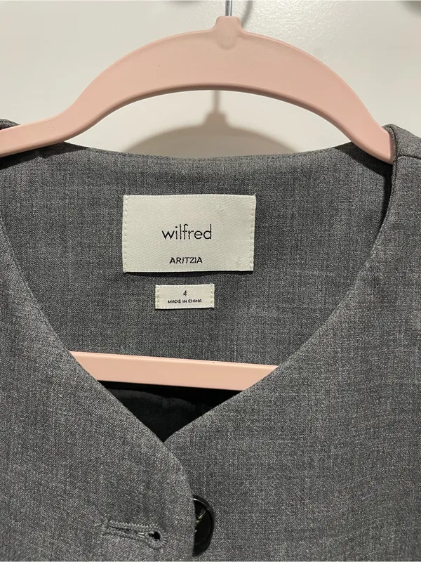 Aritzia Wilfred Regal Crepette Vest Size 4 - Image 5