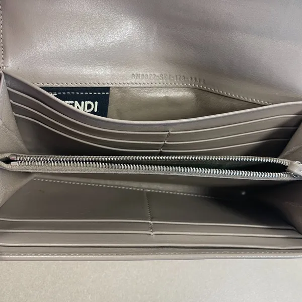 FENDI Peekaboo Leather Continental Wallet w/Turnlock - Greige - Preowned - Image 11