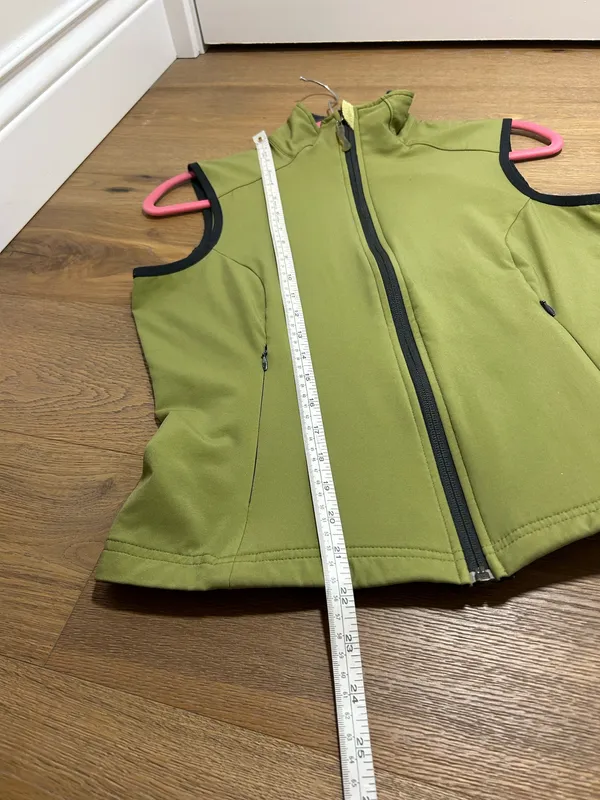 REI Women’s small fleece shell vest - Image 9
