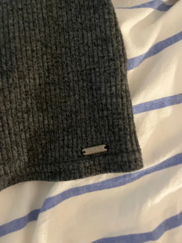 Hollister Gully Hicks Grey Xs tank - Image 4