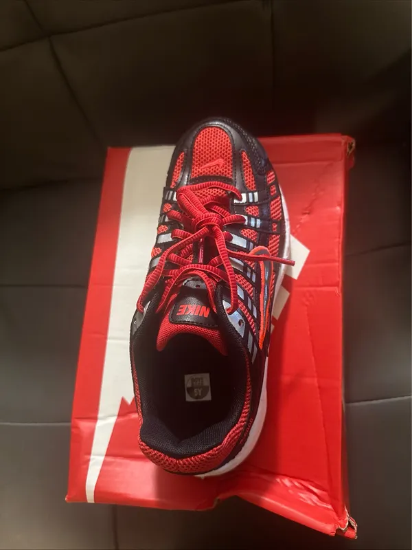 Nike Shoes Kids 5 y red and black gray - Image 2