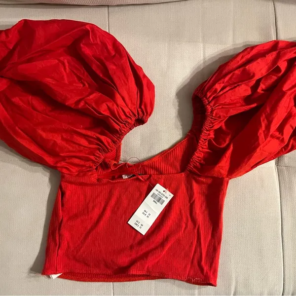 Abercrombie Vibrant Red Puff-Shoulder Top - Image 3