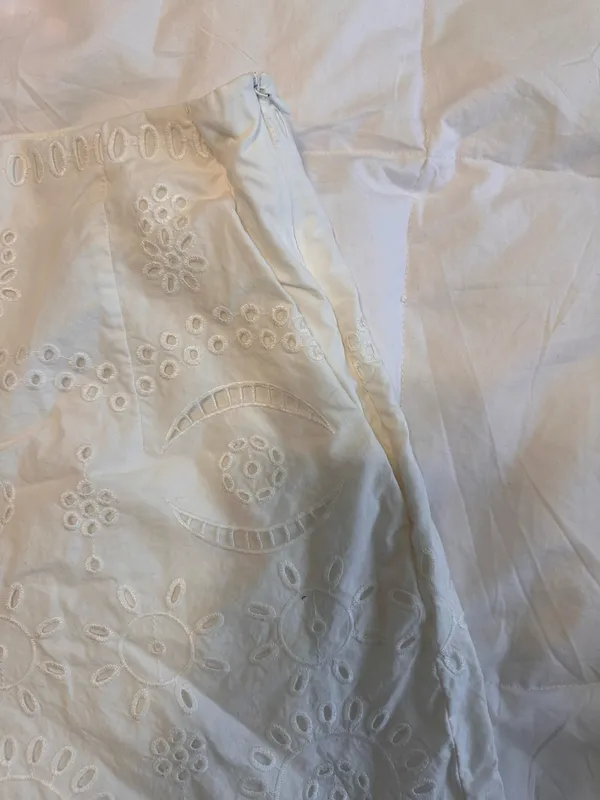 ZARA Lace Shorts Embroidered - Image 2