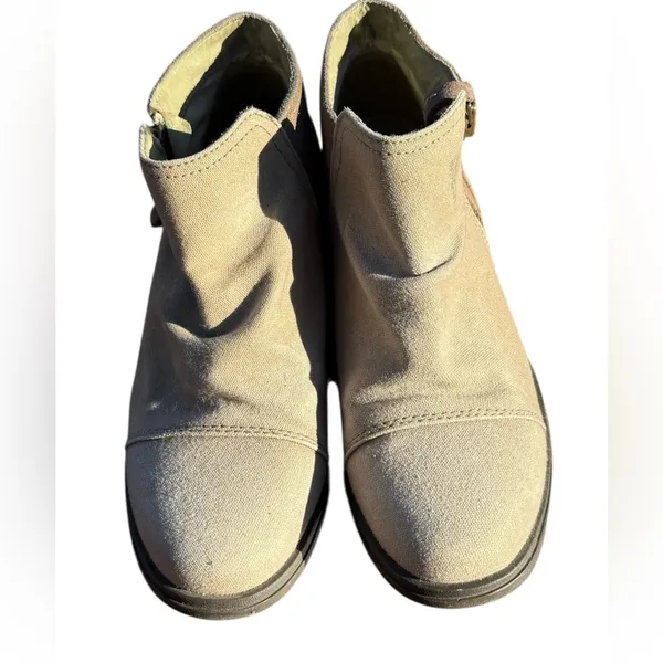 Sorel Major Low Women’s Ankle Boot‎ Tan / Flax Canvas & Suede Combo Sz 7 Hiking - Image 3