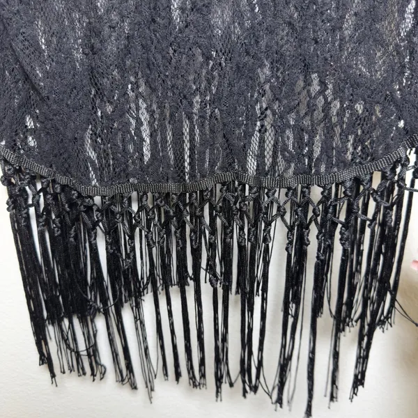 Anthropologie Sleeping on Stars Women Crochet Lace Top‎ Black Fringe Western - Image 4