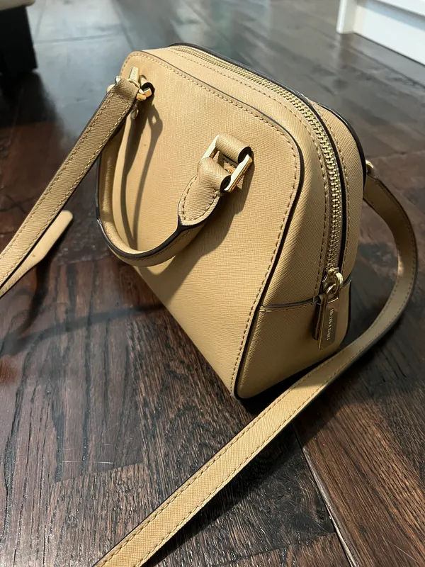 Michael Kors Crossbody Handbag - Image 3