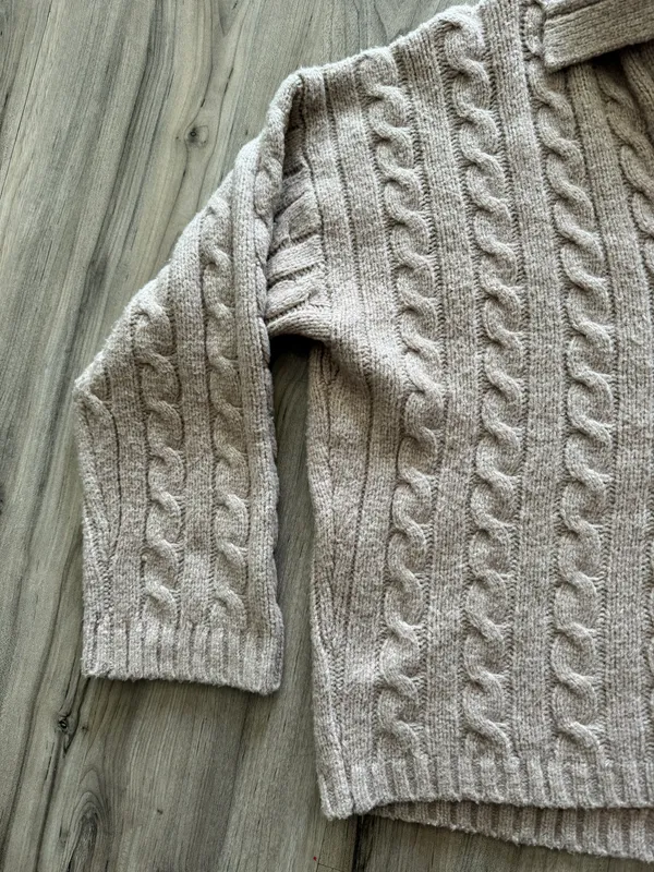 Abercrombie Purple Sweater - Image 4