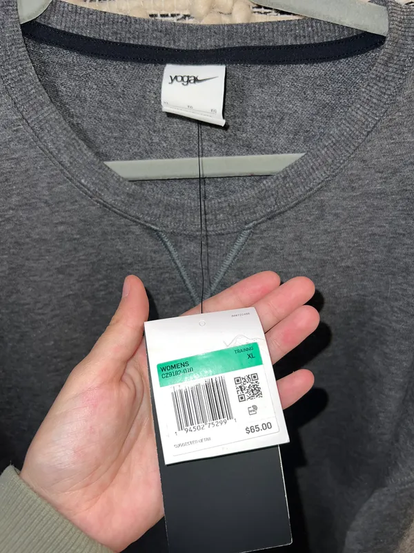 Nike Yoga  Pullover - Image 4